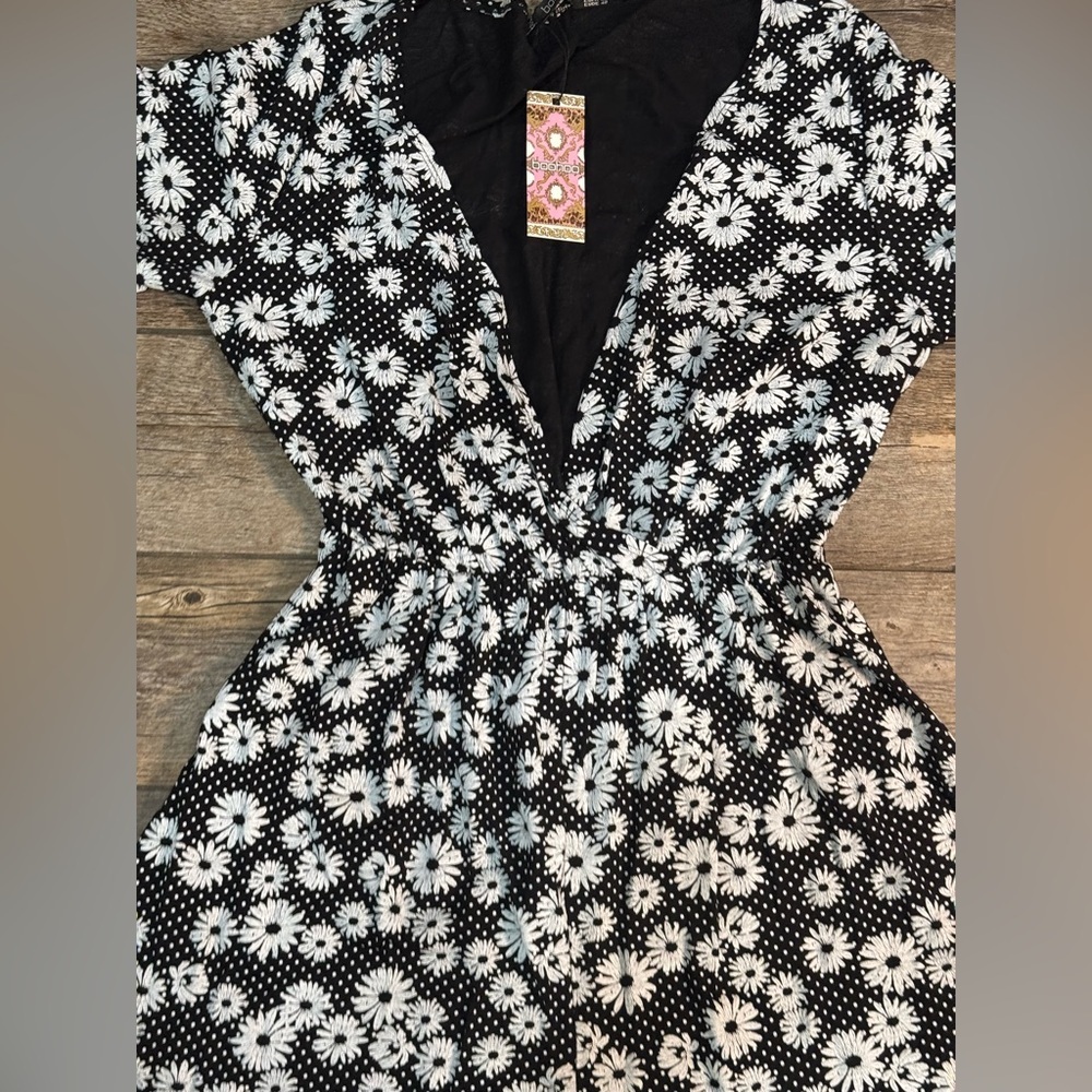Romper​​ - Picture 5 of 7